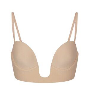 SKIMS Deep Plunge Shapewear Bra in Clay